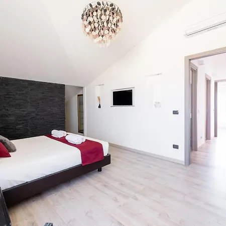 Apartment Attico Mirage