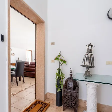 Apartment Attico Mirage *